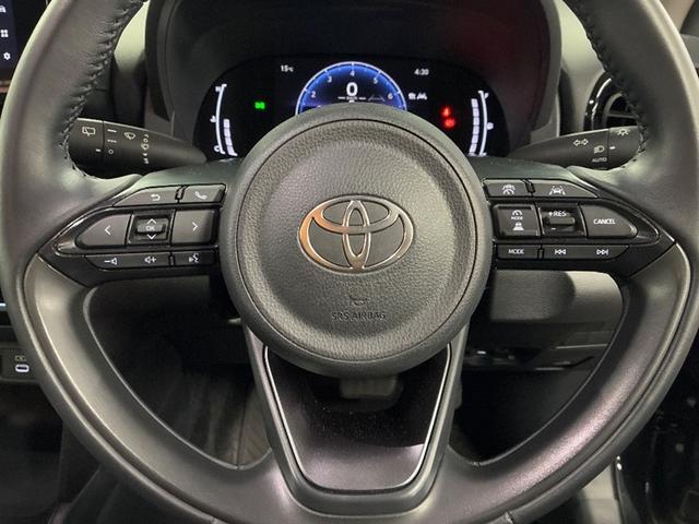 ヤリスクロス Ｇ　ＥＴＣ装備　リヤカメラ　スマートエントリー　イモビライザー　オートエアコン　アルミホイール　キーレス　パワーウィンドウ　クルコン　ＡＢＳ　ドライブレコーダー　エアバッグ　パワーステアリング（8枚目）