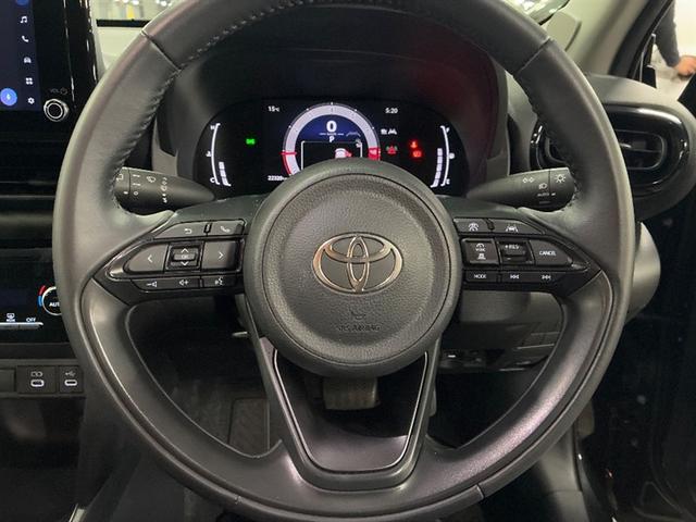 ヤリスクロス Ｇ　ＥＴＣ装備　リヤカメラ　スマートエントリー　イモビライザー　オートエアコン　アルミホイール　キーレス　パワーウィンドウ　クルコン　ＡＢＳ　ドライブレコーダー　エアバッグ　パワーステアリング（8枚目）