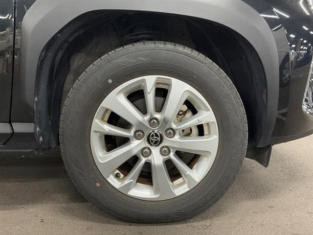 ヤリスクロス Ｇ　ＥＴＣ装備　リヤカメラ　スマートエントリー　イモビライザー　オートエアコン　アルミホイール　キーレス　パワーウィンドウ　クルコン　ＡＢＳ　ドライブレコーダー　エアバッグ　パワーステアリング（14枚目）