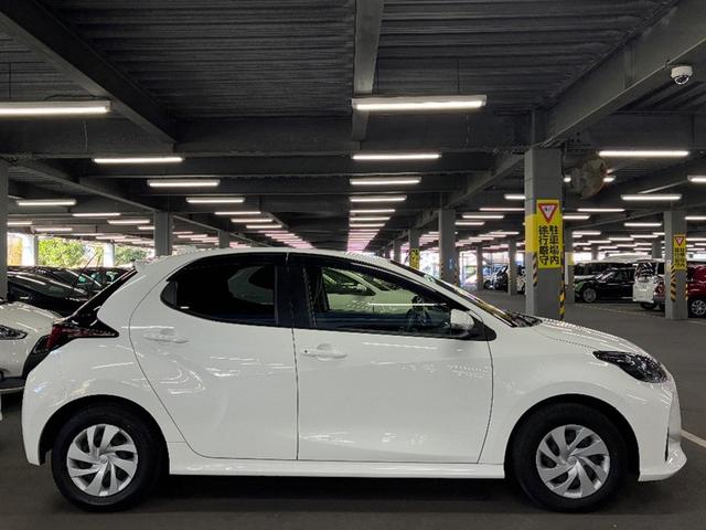 ヤリス ハイブリッドＸ　カーテンエアバッグ　イモビライザー　スマートキー＆プッシュスタート　バックモニター　ワイヤレスキー　ドラレコ　ＡＢＳ　ナビ　オートクルーズ　ミュージックプレイヤー接続可　Ｗエアバック　パワーウィンドウ（3枚目）