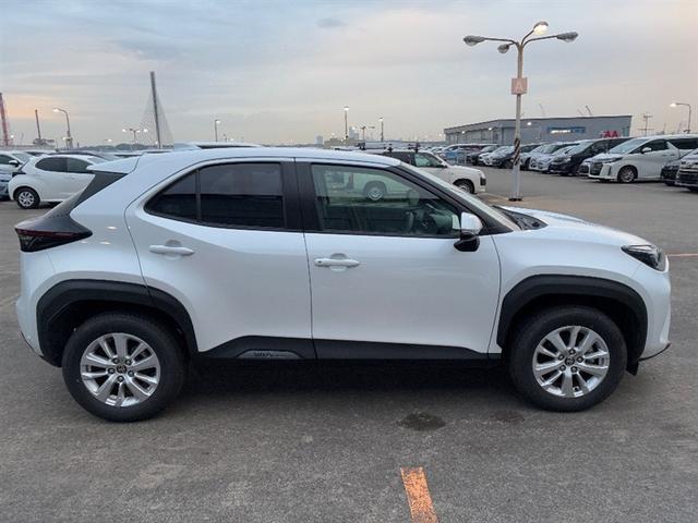 ヤリスクロス G ETC装備 リヤカメラ スマートエントリー イモビライザー オートエアコン アルミホイール キーレス パワーウィンドウ クルコン ABS ドライブレコーダー エアバッグ パワーステアリング(2枚目)