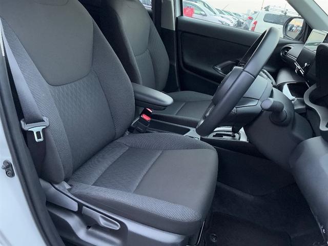 ヤリスクロス G ETC装備 リヤカメラ スマートエントリー イモビライザー オートエアコン アルミホイール キーレス パワーウィンドウ クルコン ABS ドライブレコーダー エアバッグ パワーステアリング(10枚目)