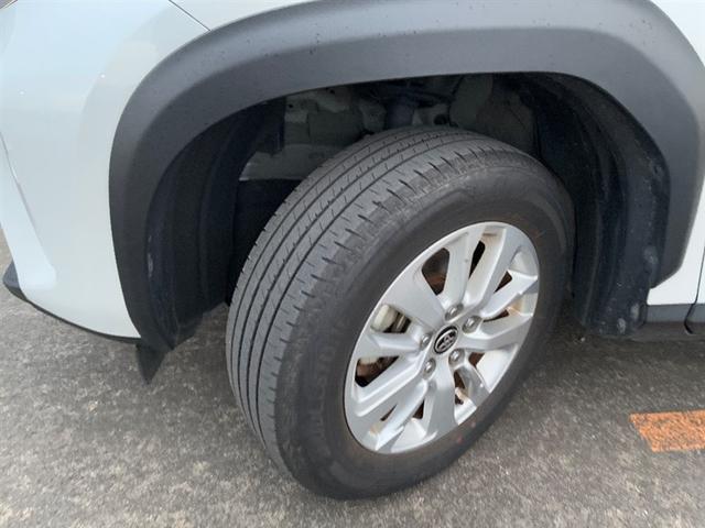 ヤリスクロス G ETC装備 リヤカメラ スマートエントリー イモビライザー オートエアコン アルミホイール キーレス パワーウィンドウ クルコン ABS ドライブレコーダー エアバッグ パワーステアリング(14枚目)