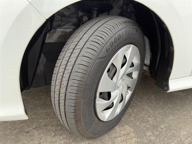 ヤリス Ｘ　ＰＣＳ　スマートキーシステム　元レンタカー　横滑り防止装置付き　ワイヤレスキー　バックガイドモニター　盗難防止　サイドエアバック　エアコン　Ｗエアバッグ　パワーウインドウ　ＥＴＣ付き　パワステ　ナビ（15枚目）