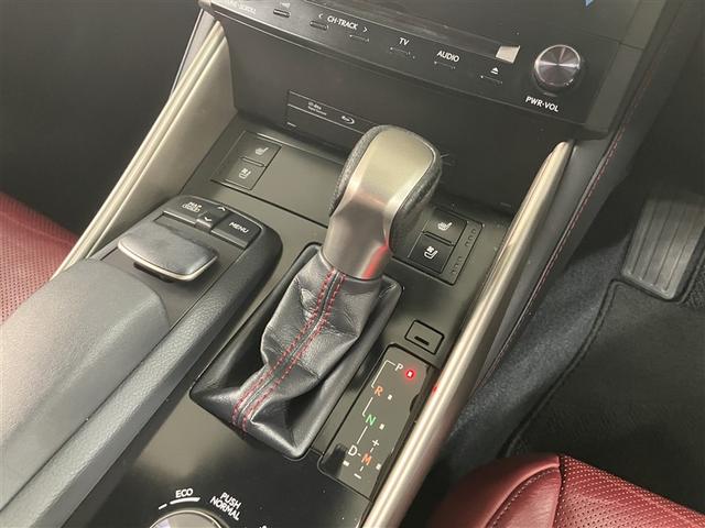 ＩＳ ＩＳ３５０　Ｆスポーツ　ハーフレザーシート　Ｂカメラ　盗難防止装置　電動シート　ＥＳＣ　ＡＢＳ　ＬＥＤヘッドライト　クルコン　ナビＴＶ　ＤＶＤ　キーレス　エアコン　スマートキー　エアバッグ　アルミホイール　メモリーナビ（13枚目）