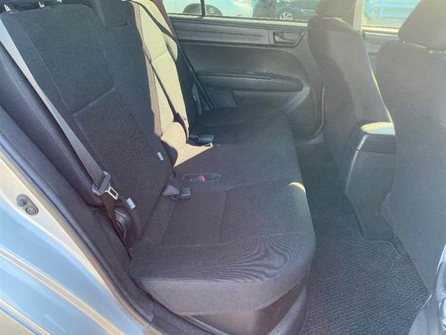 カローラフィールダー ハイブリッド EX スマートキー&プッシュスタート サイドエアバック Bモニター ワンセグ オートエアコン 横滑り防止装置 ナビTV ETC キーレス メモリーナビ ABS パワステ エアバッグ 盗難防止 AUX(7枚目)