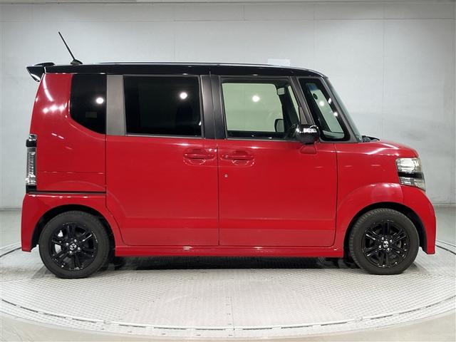 N-BOX+カスタム G・ターボLパッケージ アルミ 両側電動ドア DVD再生 Sキー クルコン メモリーナビ Rカメラ ナビTV ベンチシート イモビライザー ETC アイドリングストップ エアバッグ オートエアコン 地デジ 横滑り防止(3枚目)