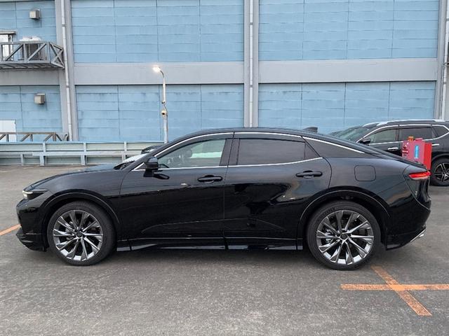 クラウンクロスオーバー Ｇアドバンスド・レザーパッケージ　ＴＳＳ　ハーフレザー　フルセグＴＶ　パワーシート　ＬＥＤヘッドライト　クルーズコントロール　Ｂカメラ　エアロ　ドライブレコーダ　オートエアコン　アルミホイル　ＥＴＣ付　横滑り防止装置　４ＷＤ　ＴＶ（2枚目）