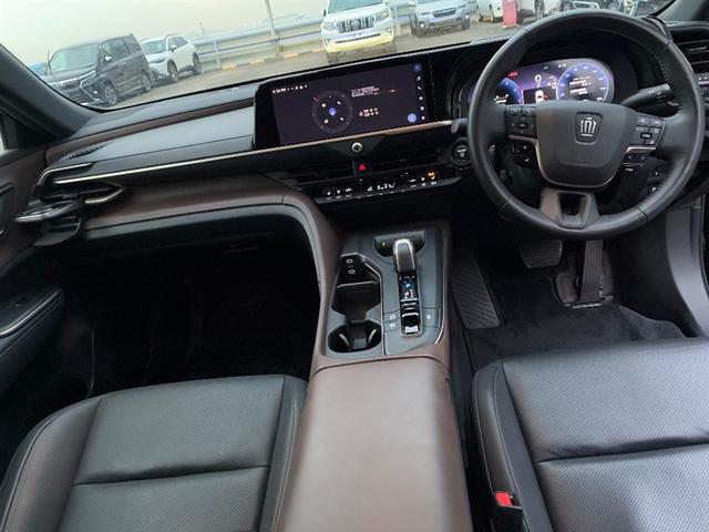 クラウンクロスオーバー Ｇアドバンスド・レザーパッケージ　ＴＳＳ　ハーフレザー　フルセグＴＶ　パワーシート　ＬＥＤヘッドライト　クルーズコントロール　Ｂカメラ　エアロ　ドライブレコーダ　オートエアコン　アルミホイル　ＥＴＣ付　横滑り防止装置　４ＷＤ　ＴＶ（5枚目）