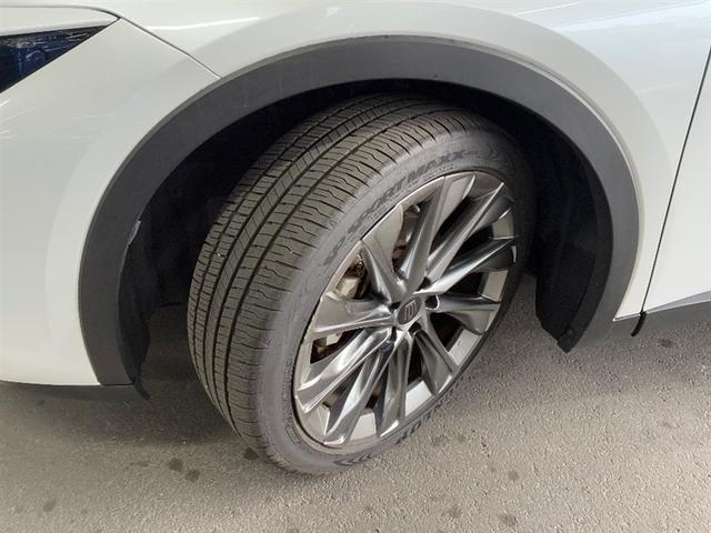 クラウンクロスオーバー Gアドバンスド・レザーパッケージ TSS ハーフレザー フルセグTV パワーシート LEDヘッドライト クルーズコントロール Bカメラ ドライブレコーダ オートエアコン アルミホイル ETC付 横滑り防止装置 4WD TV エアバッグ(15枚目)