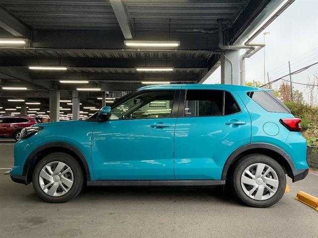 ライズ Ｘ　キーレスキー　リアカメラ　衝突回避支援ブレーキ機能　ＥＳＣ　ＡＵＸ接続　パワーウィンドウ　パワーステアリング　エアコン　ＬＥＤライト　地デジ　運転席エアバック　カーテンエアバッグ　ＴＶ　ＥＴＣ車載器（2枚目）