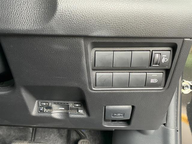 ヤリスクロス G ETC装備 リヤカメラ スマートエントリー イモビライザー オートエアコン アルミホイール キーレス パワーウィンドウ クルコン ABS ドライブレコーダー エアバッグ パワーステアリング(8枚目)