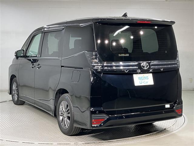 ヴォクシー Ｓ－Ｇ　点検記録簿付　Ｒカメラ　ミュージックプレイヤー接続可　アルミホイル　ＬＥＤヘッドランプ　横滑り防止装置　スマートキ　キーレスエントリー　３列シート　フルセグテレビ　ワンオーナー　盗難防止システム　ＴＶ（4枚目）