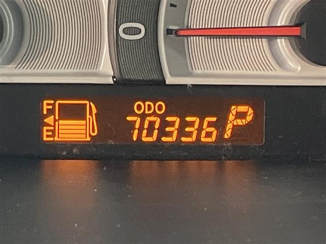 シエンタ ＤＩＣＥリミテッド　ドラレコ　フルセグテレビ　キーレスエントリーキー　ナビＴＶ　運転席エアバッグ　ＥＴＣ車載器　ＤＶＤ再生　Ｗエアバック　ミュージックプレイヤー接続可　メモリーナビ　三列シート　パワーウインドウ　エアコン（15枚目）