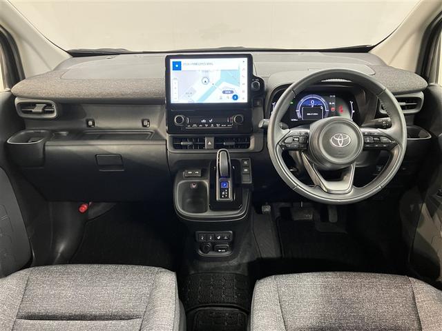 シエンタ ハイブリッドＺ　ＴＳＳ　ワンオーナ　エアバック　キーレスエントリー　ナビＴＶ　イモビライザー　バックモニター　ＬＥＤヘッドライト　ＥＴＣ車載器　横滑り防止　スマートキー　オートエアコン　サイドエアバッグ　ＷＳＲＳ（5枚目）