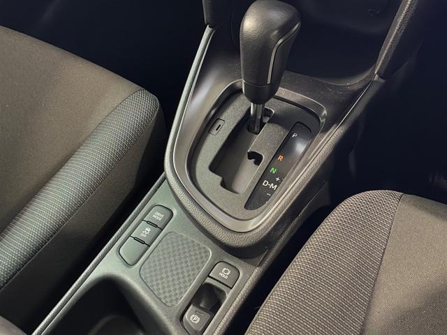 ヤリスクロス G ETC装備 リヤカメラ スマートエントリー イモビライザー オートエアコン アルミホイール キーレス パワーウィンドウ クルコン ABS ドライブレコーダー エアバッグ パワーステアリング(10枚目)