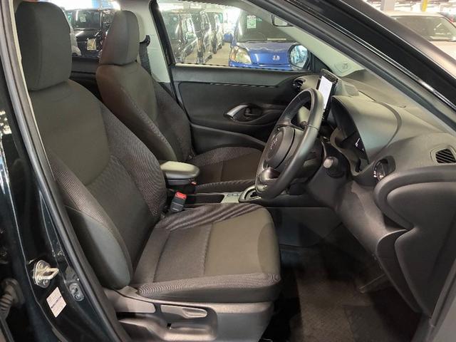 ヤリスクロス G ETC装備 リヤカメラ スマートエントリー イモビライザー オートエアコン アルミホイール キーレス パワーウィンドウ クルコン ABS ドライブレコーダー エアバッグ パワーステアリング(11枚目)