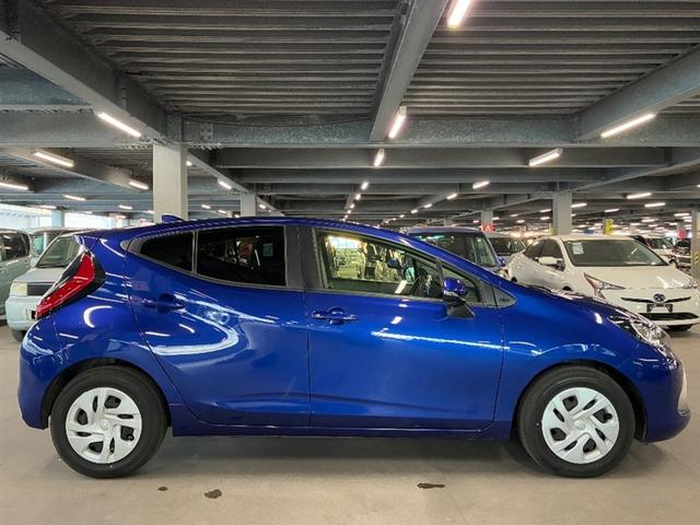 アクア G VSC 衝突軽減ブレーキ メモリナビ バックモニター LED クルーズコントロール スマートキー ETC車載器 AC100V ドライブレコーダー ナビ パワーウィンドウ イモビライザー オートエアコン(3枚目)