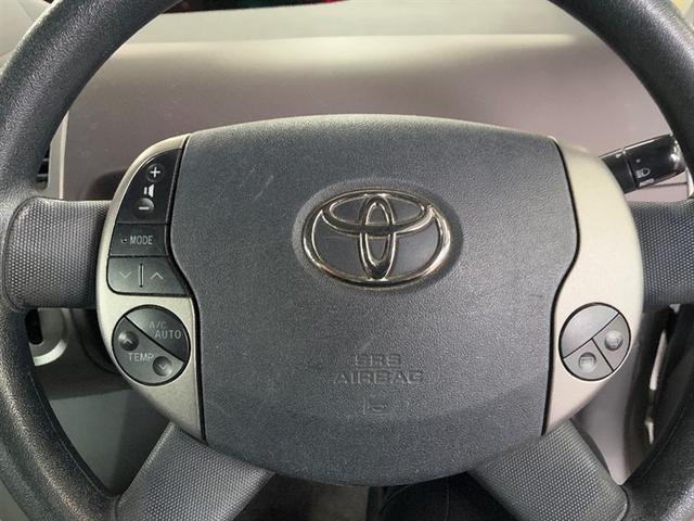 プリウス Ｓ　パワステ　パワーウィンドウ　スマキー　ＡＡＣ　キーレスエントリー　運転席エアバッグ　横滑り防止装置　アルミホイール　盗難防止システム　ＡＢＳ　ＥＴＣ　ダブルエアバッグ（10枚目）