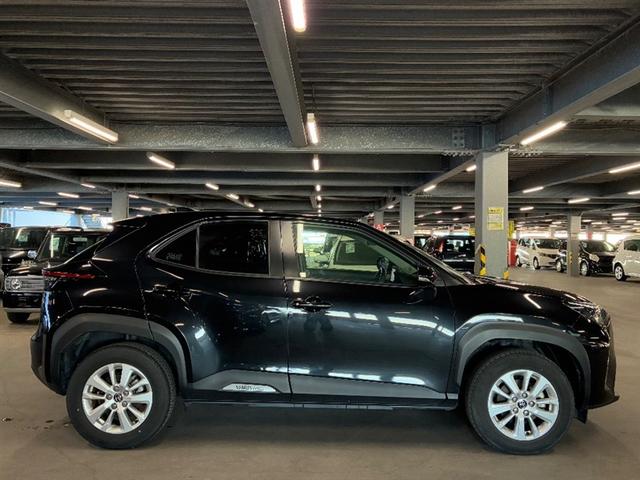 ヤリスクロス G ETC装備 リヤカメラ スマートエントリー イモビライザー オートエアコン アルミホイール キーレス パワーウィンドウ クルコン ABS ドライブレコーダー エアバッグ パワーステアリング(3枚目)