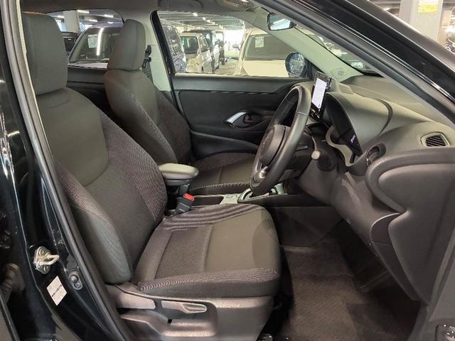 ヤリスクロス G ETC装備 リヤカメラ スマートエントリー イモビライザー オートエアコン アルミホイール キーレス パワーウィンドウ クルコン ABS ドライブレコーダー エアバッグ パワーステアリング(11枚目)