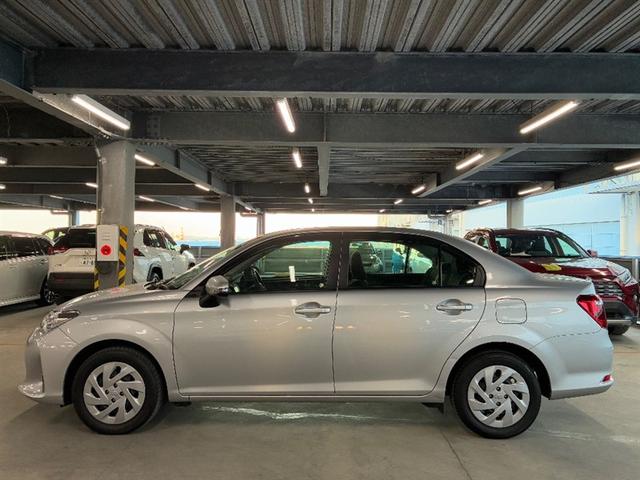 カローラアクシオ ハイブリッド EX イモビライザー エアコン バックモニター 衝突軽減ブレーキ ワンセグ キーレスキー パワーウィンドウ パワーステアリング メモリーナビ スマートキー ナビ&TV AUX接続(4枚目)