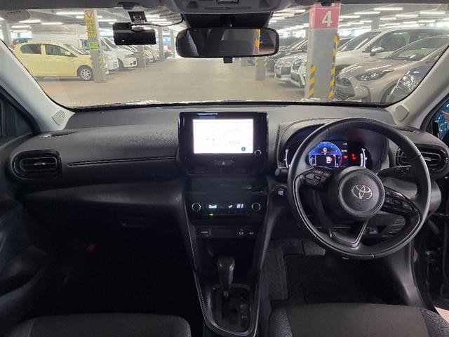 ヤリスクロス G ETC装備 リヤカメラ スマートエントリー イモビライザー オートエアコン アルミホイール キーレス パワーウィンドウ クルコン ABS ドライブレコーダー エアバッグ パワーステアリング(5枚目)