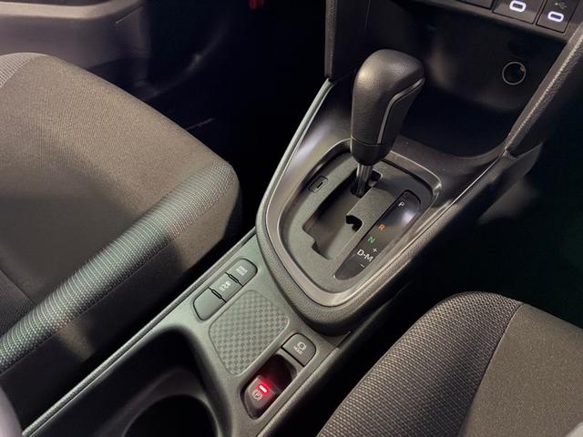 ヤリスクロス G ETC装備 リヤカメラ スマートエントリー イモビライザー オートエアコン アルミホイール キーレス パワーウィンドウ クルコン ABS ドライブレコーダー エアバッグ パワーステアリング(10枚目)