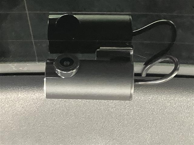 ＲＸ ＲＸ４５０ｈ　バージョンＬ　エアロ　プリクラッシュセーフティー　リアカメラ　ナビＴＶ　地デジ　メモリナビ　横滑り防止装置　盗難防止装置　エアバッグ　ＤＶＤ再生機能　１００Ｖ　大型サンルーフ　ＡＢＳ　ＬＥＤライト　アルミホイール（12枚目）