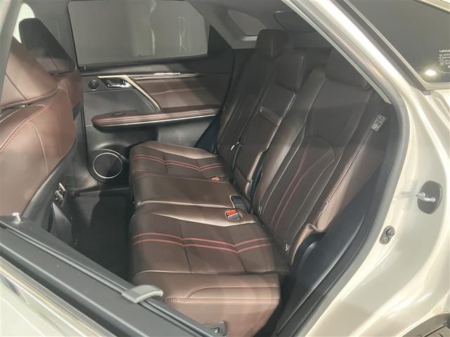 ＲＸ ＲＸ４５０ｈ　バージョンＬ　エアロ　プリクラッシュセーフティー　リアカメラ　ナビＴＶ　地デジ　メモリナビ　横滑り防止装置　盗難防止装置　エアバッグ　ＤＶＤ再生機能　１００Ｖ　大型サンルーフ　ＡＢＳ　ＬＥＤライト　アルミホイール（23枚目）