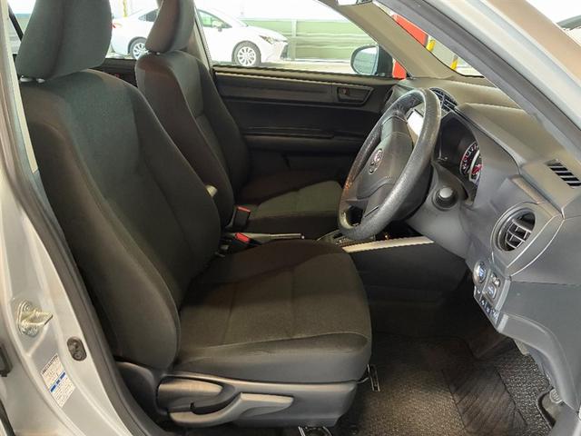 カローラフィールダー ＥＸ　衝突回避システム　イモビライザー　ワンセグＴＶ　横滑り防止装置　ＡＵＸ　パワーウィンドウ　エアコン　パワーステアリング　エアバッグ　４ＷＤ　メモリーナビ　ＡＢＳ　ＥＴＣ　ドラレコ（10枚目）