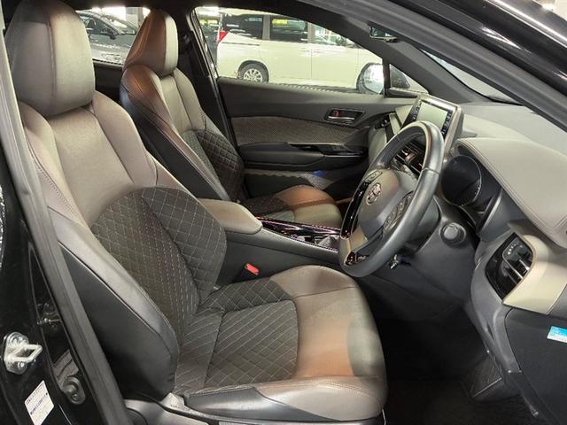 Ｃ－ＨＲ Ｇ　ドライブレコーダー付　衝突軽減　ＥＳＣ　キーレスエントリー　ＬＥＤライト　Ｂカメ　盗難防止システム　オートクルーズコントロール　スマートキー　アルミホイール　ナビ付　フルオートエアコン　ＡＢＳ　ＥＴＣ（11枚目）