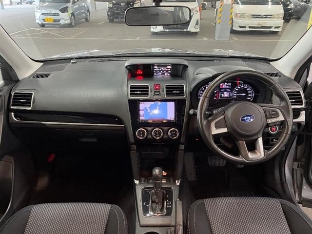 フォレスター ２．０ｉ－Ｌ　アイサイト　パワーウィンドウ　サイドエアバック　ＡＡＣ　アルミ　衝突被害軽減装置　リヤビューカメラ　ＴＶナビ　自動追従　キーレスキー　ＡＷＤ　エアバック　ＡＵＸ　ＬＥＤライト　イモビ　パワステ　ＥＴＣ車載器（5枚目）