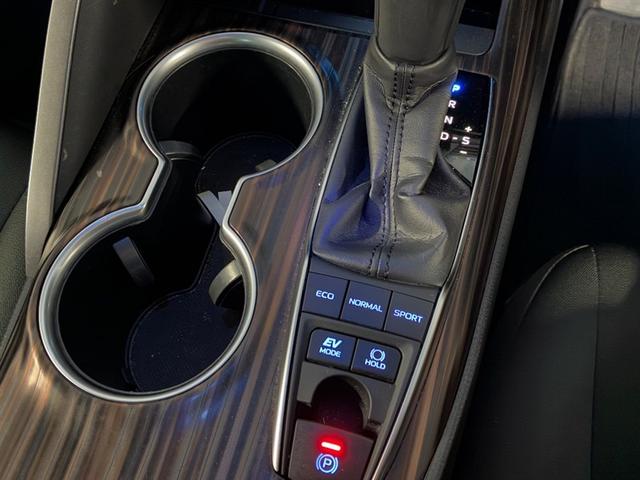 カムリ Ｇ　ＥＳＣ　リヤカメラ　パワーウィンドウ　オ－トエアコン　パワステ　地デジ　運転席Ｐシート　エアバッグ　ＬＥＤヘットライト　ＡＢＳ　スマートキープッシュスタート　ＥＴＣ車載器　ドラレコ付き　ＴＶナビ（9枚目）