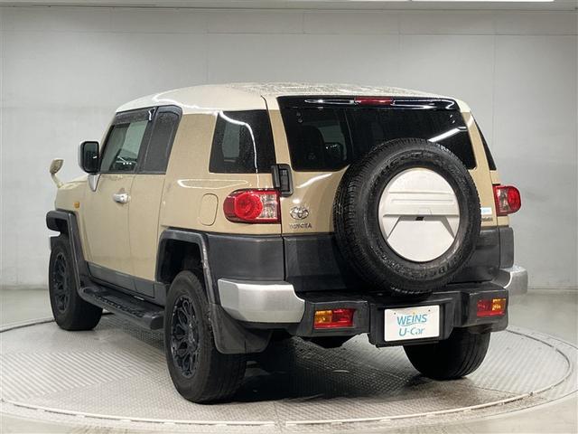 ＦＪクルーザー ベースグレード　地デジフルセグ　オートクルーズコントロール　ＬＥＤ　ダブルエアバッグ　パワーステ　ナビテレビ　Ｂモニター　カーテンエアバック　オートエアコン　エアバッグ　横滑り防止機能　ＥＴＣ車載器　アルミ　ＡＢＳ（5枚目）