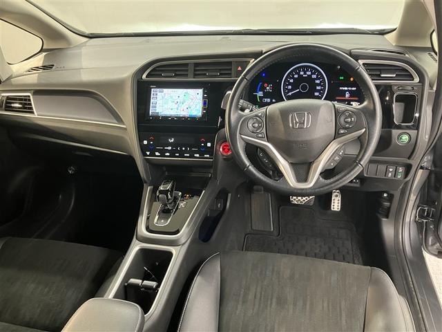 シャトル ハイブリッドＸ　ホンダセンシング　純正アルミホイール　メモリーナビ　ワンオーナー　ドライブレコーダー　ＥＴＣ　車検整備（5枚目）