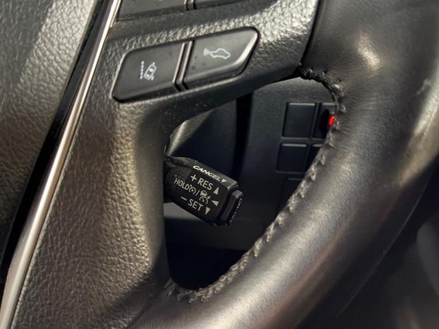 アルファード ２．５Ｓ　タイプゴールド　イモビ　バックモニタ－　ＬＥＤランプ　ドライブレコーダ　エアコン　ＤＶＤプレーヤー　横滑防止装置　アルミ　パワーウィンドウ　メディアプレイヤー接続　ＡＢＳ　キーレス　３列シート　メモリーナビ　パワステ（8枚目）