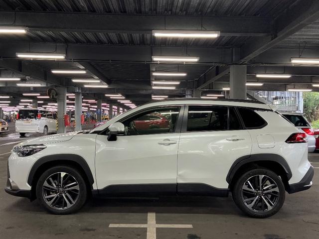 カローラクロス ハイブリッド　Ｚ　ムーンルーフ　衝突軽減Ｂ　フルセグテレビ　スマキ－　Ｂモニター　アクティブクルーズコントロール　メモリナビ　イモビ　ＬＥＤ　ＡＣ　運転席Ｐシート　メディアプレイヤー接続　キーレス　パワステ　アルミ（4枚目）