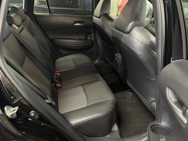 カローラクロス Ｚ　横滑り防止機能　盗難防止装置　ドラレコ付　バックガイドモニター　クルーズコントロール　エアバッグ　キーフリーシステム　パワ－シ－ト　ＡＡＣ　ＥＴＣ車載器　ＡＷ　スマ－トキ－　ＡＢＳ　ＬＥＤランプ（12枚目）