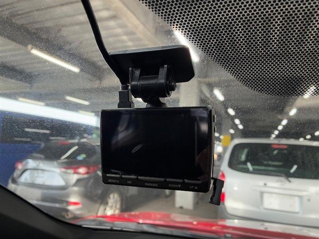 Ｃ－ＨＲ Ｓ　ＧＲスポーツ　ＬＥＤヘッドライト　フルセグＴＶ　クルコン　ドライブレコーダ　スマートキー　ＥＴＣ　ＥＳＣ　オートエアコン　キーレス　エアバッグ　ＡＷ　ＡＢＳ　Ｗエアバッグ　サイドエアバッグ　盗難防止システム　ＴＶ（12枚目）