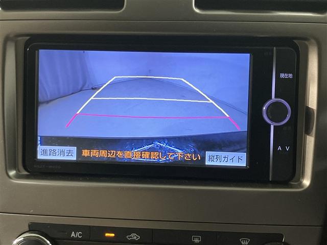 アベンシスワゴン Ｌｉ　ハーフレザー　スマキー　クルコン　盗難防止システム　ＤＶＤ再生　ＥＴＣ　アルミ　ナビ＆ＴＶ　エアバック　Ｗエアバック　メモリーナビ　横滑り防止機能　キーレス　ミュージックプレイヤー接続可　ＡＢＳ（7枚目）