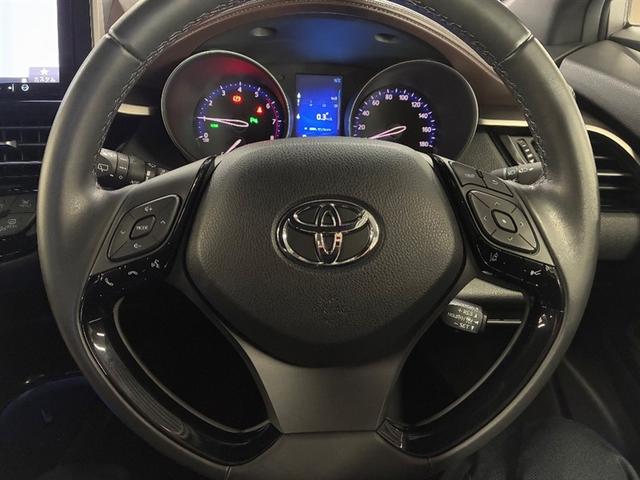 Ｃ－ＨＲ Ｇ－Ｔ　衝突被害軽減ブレーキ　フルセグ地デジ　ＬＥＤヘッドランプ　盗難防止システム　アルミホイール　オートクルーズコントロール　メモリーナビ　ミュージックプレイヤー接続可　バックカメラ　ＤＶＤ　ナビ＆ＴＶ（9枚目）