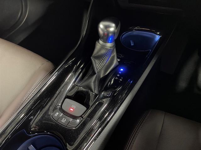 Ｃ－ＨＲ Ｇ－Ｔ　衝突被害軽減ブレーキ　フルセグ地デジ　ＬＥＤヘッドランプ　盗難防止システム　アルミホイール　オートクルーズコントロール　メモリーナビ　ミュージックプレイヤー接続可　バックカメラ　ＤＶＤ　ナビ＆ＴＶ（10枚目）