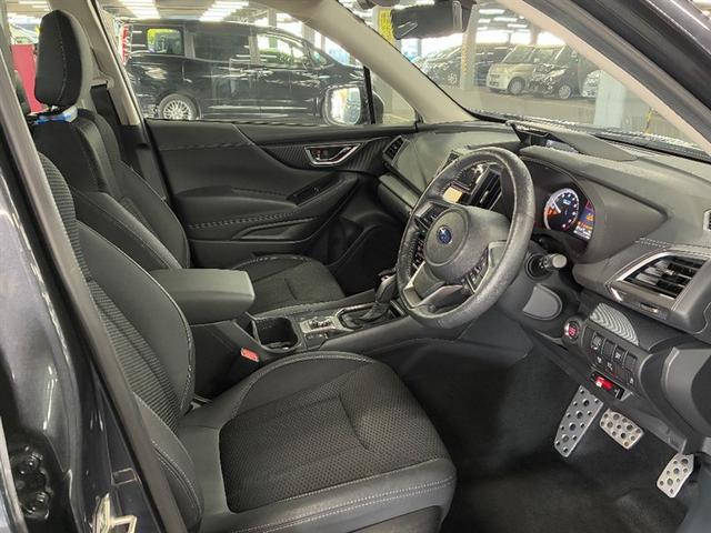 フォレスター アドバンス　メモリ－ナビ　クルコン　キーレス　ＥＴＣ車載器　スマートＫ　ＰＷシート　アルミ　エアＢ　サイドエアＢ　ＡＵＸ　ＡＷＤ　ＰＳ　ドライブレコ－ダ－　ナビＴＶ　ＥＳＣ　パワーウィンドー　ＬＥＤランプ　ＤＶＤ（6枚目）