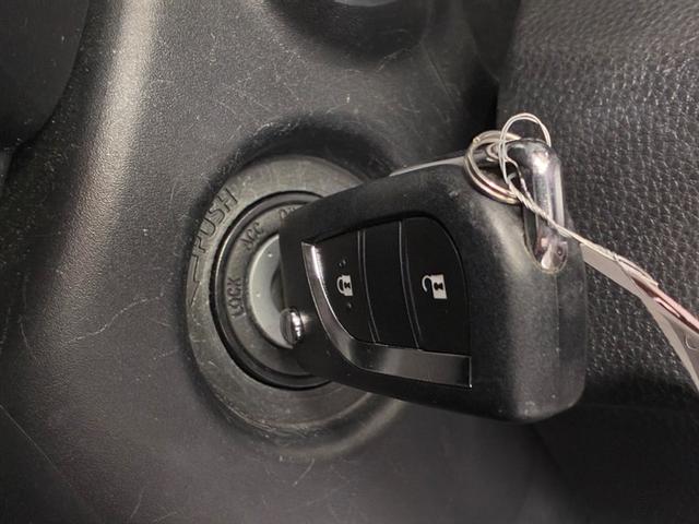 ヤリス Ｘ　被害軽減ブレーキ　寒冷地　Ｂカメラ　ドラレコ付　キーレスエントリー　ミュージックプレイヤー接続可　クルーズコントロール　ＥＴＣ車載器　ＥＳＣ　サイドエアバッグ　メモリーナビ　パワーステアリング　ＡＢＳ（10枚目）