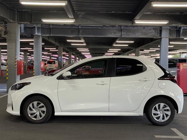 ヤリス ハイブリッドＸ　カーテンエアバッグ　ＡＢＳ　Ｗエアバック　エアバック　パワーステアリング（2枚目）