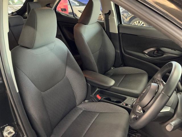 ヤリスクロス Ｇ　ＥＴＣ装備　リヤカメラ　スマートエントリー　イモビライザー　オートエアコン　アルミホイール　キーレス　パワーウィンドウ　クルコン　ＡＢＳ　ドライブレコーダー　エアバッグ　パワーステアリング（11枚目）