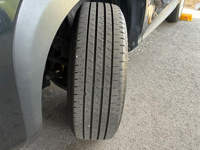 ヤリスクロス Ｇ　衝突被害軽減ブレーキ　横滑り防止機能　エアバック　盗難防止装置　フルオートエアコン　スマートキー＆プッシュスタート　アルミ　キーフリー　メディアプレイヤー接続　パワーウインドウ　クルーズコントロール（15枚目）