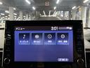 カローラクロス ハイブリッド　Ｓ　衝突軽減　エアバッグ　クルーズコントロール　ＬＥＤヘッドライト　ＥＴＣ車載器　アルミホイール　Ｂモニター　スマートキー　ドラレコ　キーレス　ミュージックプレイヤー接続可　横滑り防止機能　オートエアコン（6枚目）