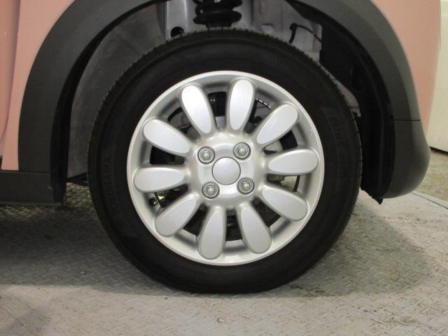 アルトラパン Ｘ　ドラレコ　メモリーナビ　全周囲カメラ　シートヒーター　ＥＴＣ　純正アルミ　Ｂｌｕｅｔｏｏｔｈ　ＵＳＢ　ＨＩＤヘッドライト　ドアバイザー　３６０度カメラ　禁煙　地デジフルセグ　ＡＣ　Ｂモニター　ナビＴＶ（25枚目）